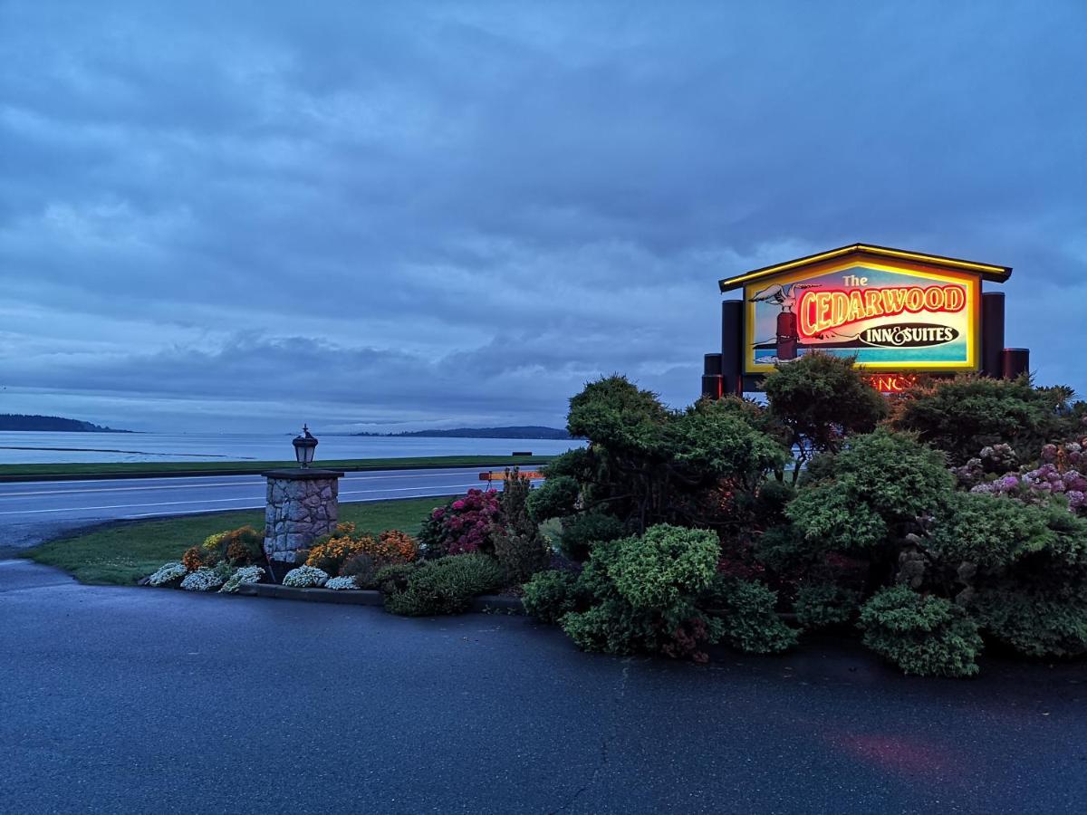 The Cedarwood Inn & Suites Sidney Exterior foto